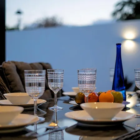 Beautiful Puerto Del Carmen 3 Bedrooms Crystal Private Pool