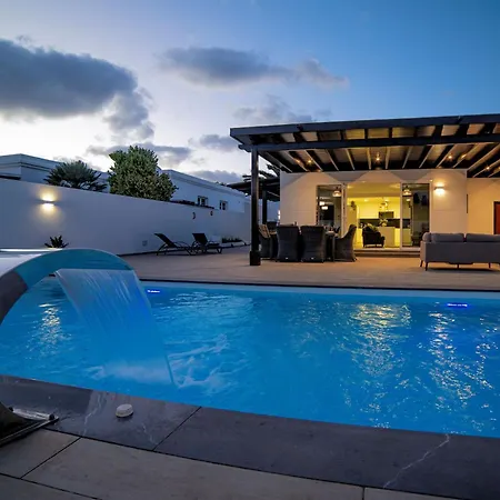 Beautiful Puerto Del Carmen 3 Bedrooms Crystal Private Pool Tías