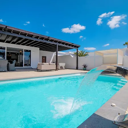 Villa Beautiful Puerto Del Carmen 3 Bedrooms Crystal Private Pool Tías