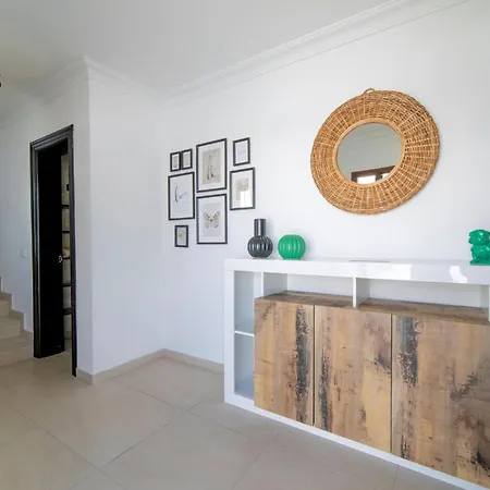 Vila Beautiful Puerto Del Carmen 3 Bedrooms Crystal Private Pool *