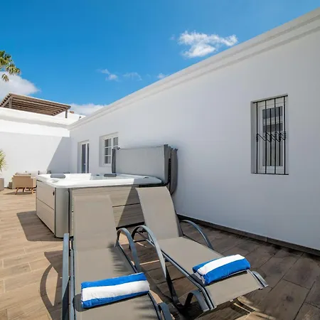 Vila Beautiful Puerto Del Carmen 3 Bedrooms Crystal Private Pool *