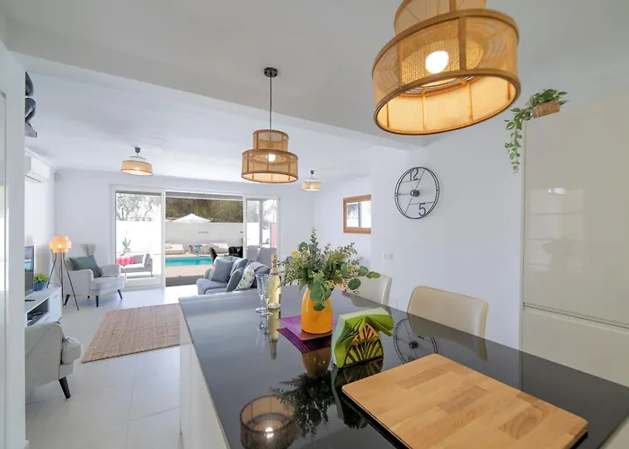 Beautiful Puerto Del Carmen 3 Bedrooms Crystal Private Pool Вилла Тиас