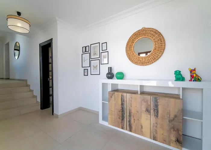 Beautiful Puerto Del Carmen 3 Bedrooms Crystal Private Pool
