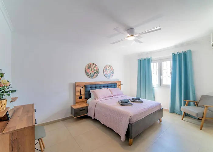 Beautiful Puerto Del Carmen 3 Bedrooms Crystal Private Pool Тиас