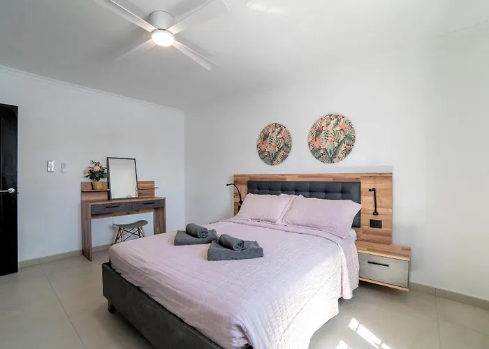 Beautiful Puerto Del Carmen 3 Bedrooms Crystal Private Pool