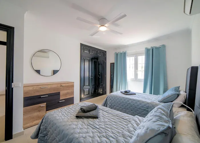 Beautiful Puerto Del Carmen 3 Bedrooms Crystal Private Pool Вилла *