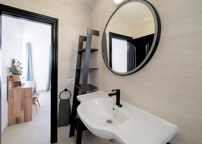 Вилла Beautiful Puerto Del Carmen 3 Bedrooms Crystal Private Pool *