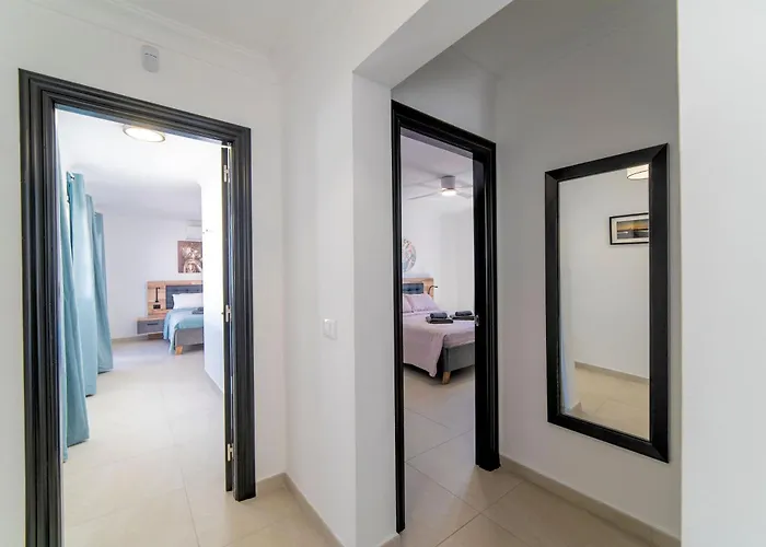 Beautiful Puerto Del Carmen 3 Bedrooms Crystal Private Pool Вилла *