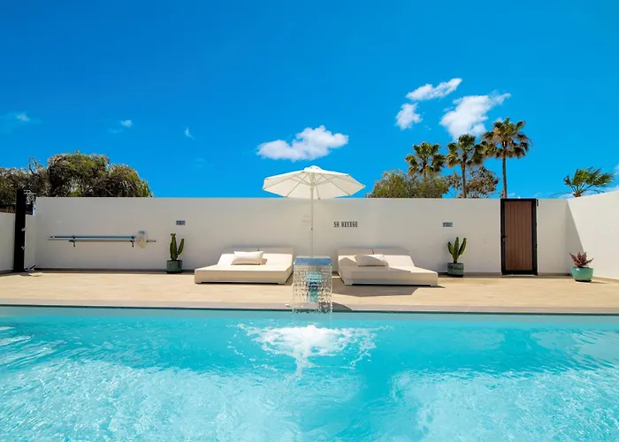 Beautiful Puerto Del Carmen 3 Bedrooms Crystal Private Pool Вилла Тиас