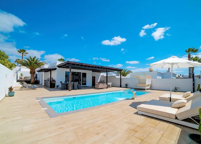 Вилла Beautiful Puerto Del Carmen 3 Bedrooms Crystal Private Pool *