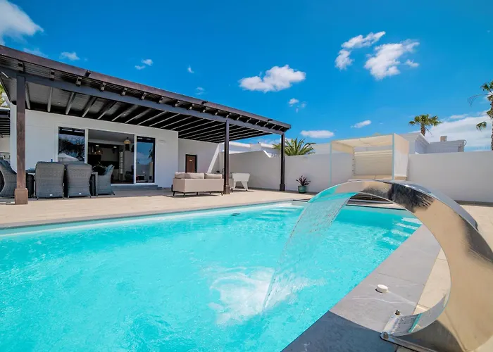 Вилла Beautiful Puerto Del Carmen 3 Bedrooms Crystal Private Pool Тиас