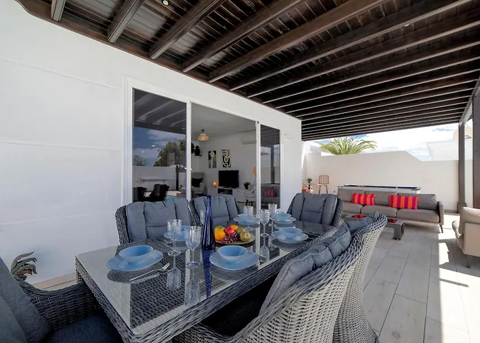 Beautiful Puerto Del Carmen 3 Bedrooms Crystal Private Pool